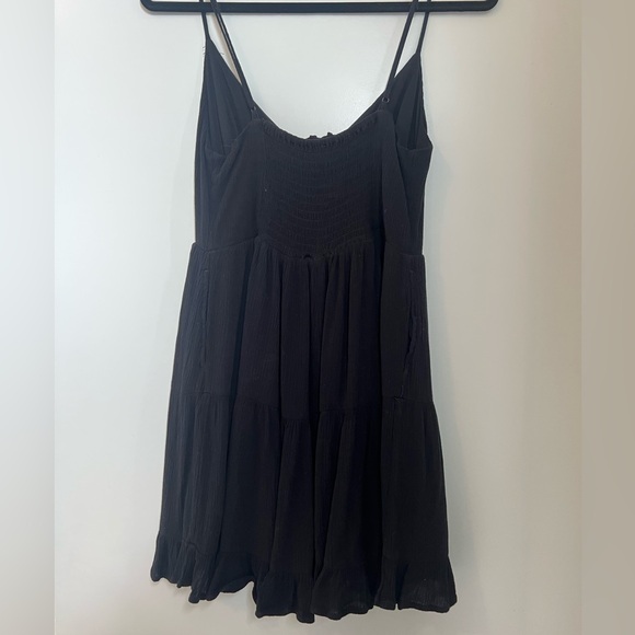 Garage Flowy Tie Dress - Picture 2 of 6